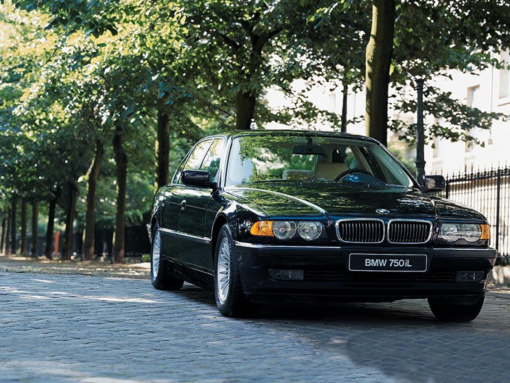 bmwserise21024.jpg